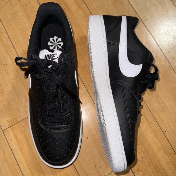 Nike -Black With White Swoosh,  Tennis Shoes- Men's Size 9 1/2 or Womens size 11 - Picture 1 of 6